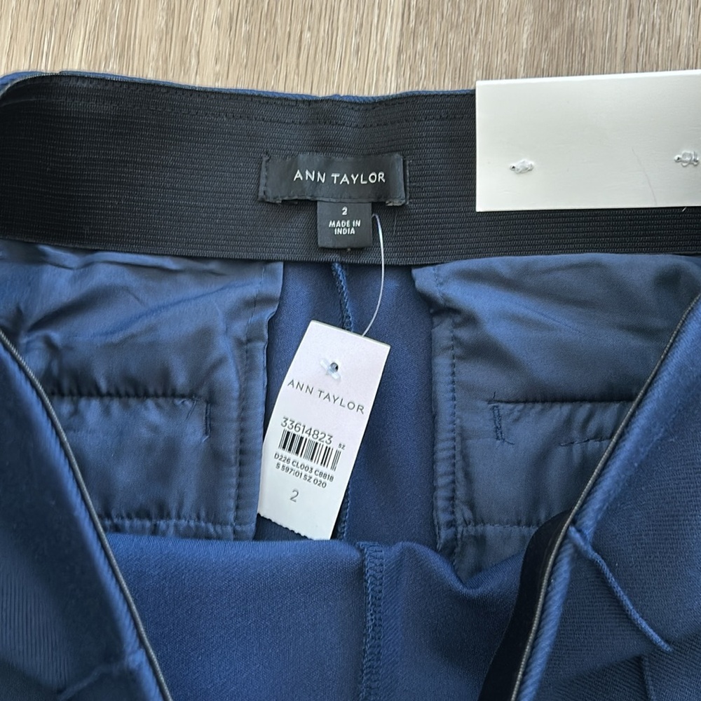 COPY - NWT Ann Taylor High Rise Straight Leg Pants Size 2 - Picture 4 of 6